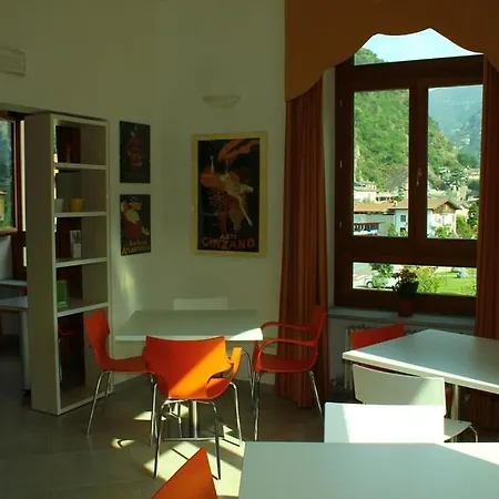 Hostel Ostello Auberge De La Gare *