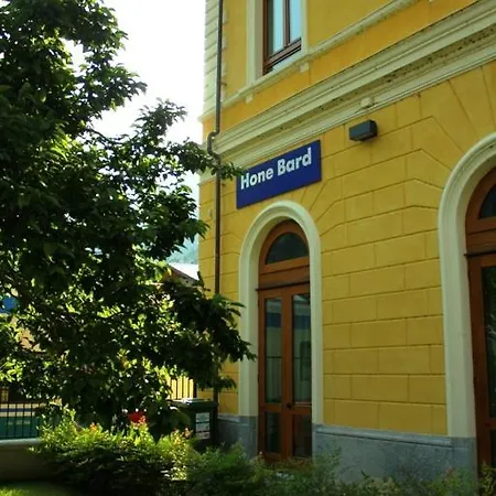 Ostello Auberge De La Gare *