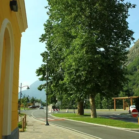 Hostel Ostello Auberge De La Gare Hone